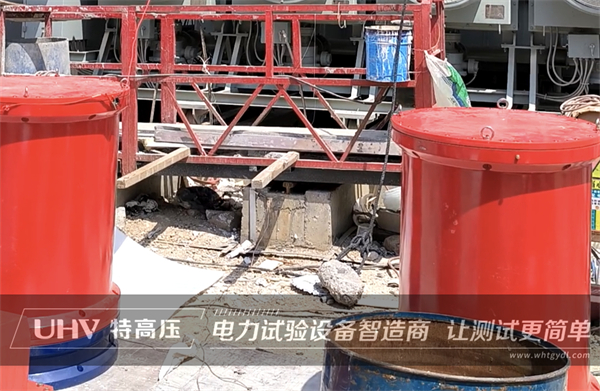 武漢特高壓售后團(tuán)隊(duì)奔赴現(xiàn)場,為山東客戶提供技術(shù)支持!(圖1) 武漢特高壓售后團(tuán)隊(duì)奔赴現(xiàn)場,為山東客戶提供技術(shù)支持!(圖1)